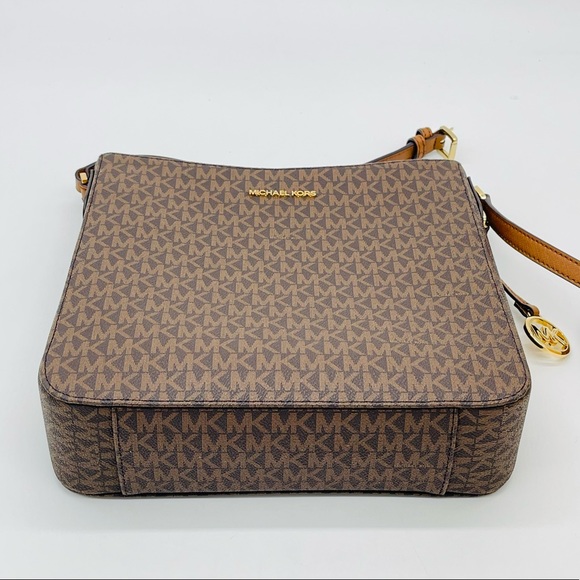 Michael Kors Large Messenger Crossbody Bag - Picture 6 of 12